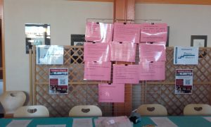 La veille, installation des stands CPGE avec citations d'anciens, CV décalés, de la lecture appréciée par les visiteurs.